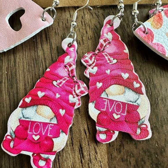 NWT - 3 Pair Valentine Leather Earrings Pink Red Hearts Teardrop Dangle - Picture 3 of 6